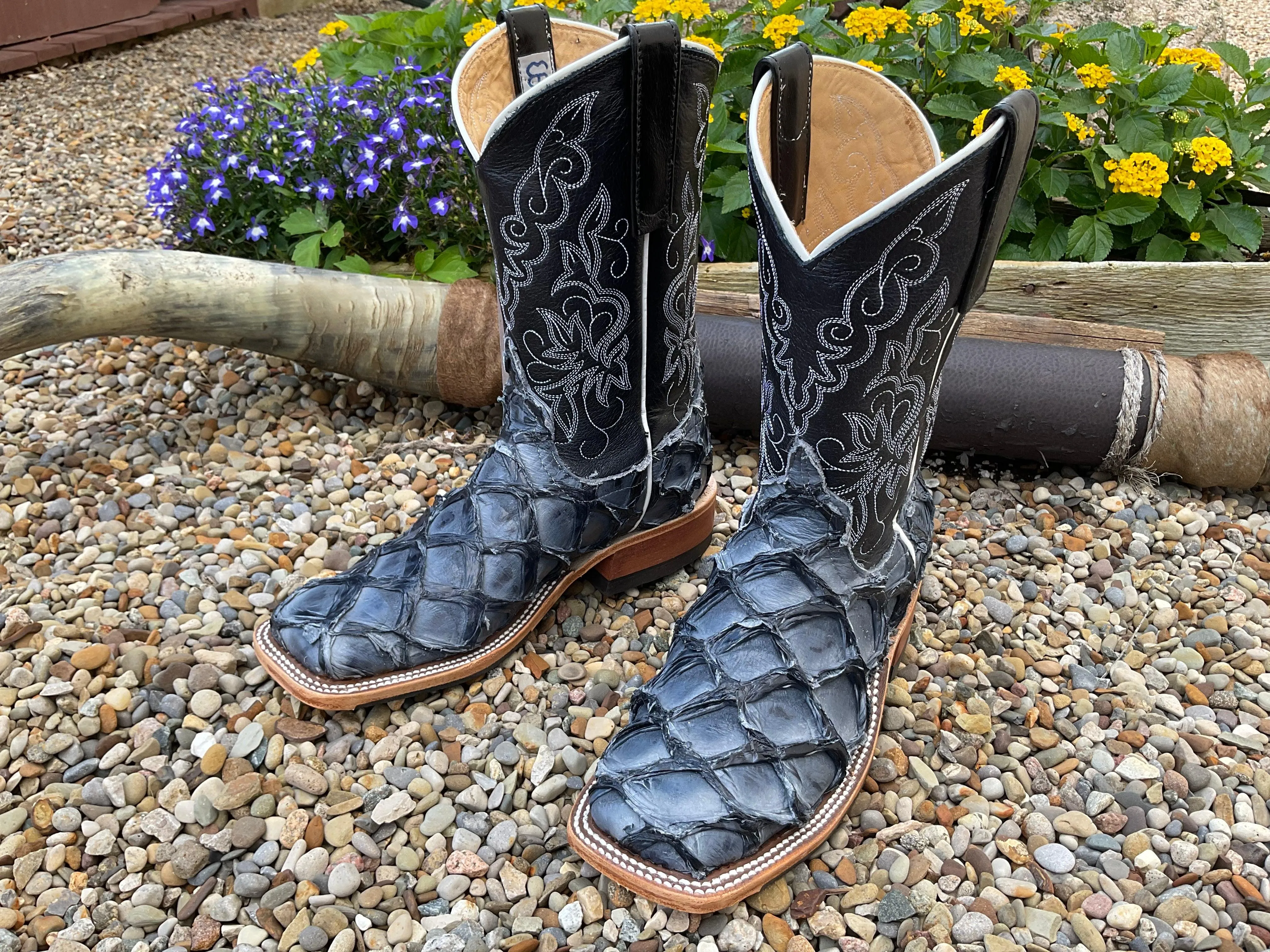 Anderson Bean Women's Navy Big Bass Arapaima & Carbon Blue Milan Square Toe Cowgirl Boots 335358