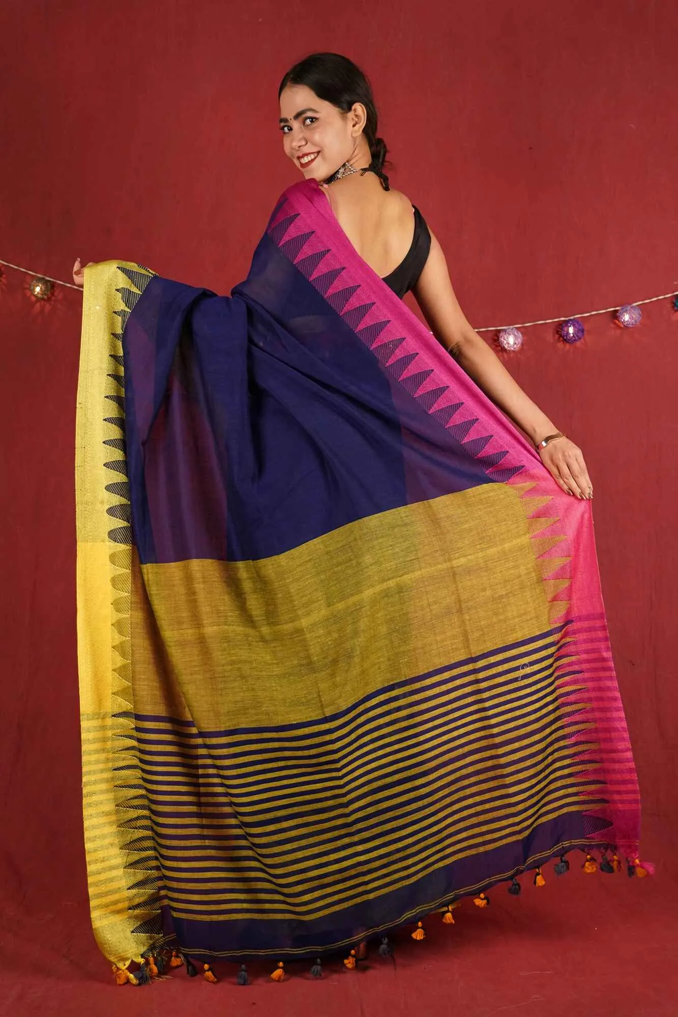 Beautiful handloom linen with temple border and sequins woven wrap in 1 minute saree